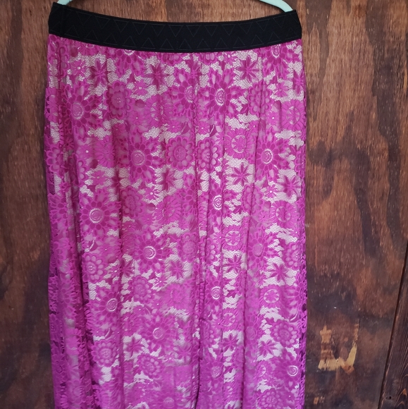 LuLaRoe Lace Lucy Skirt - Picture 3 of 5